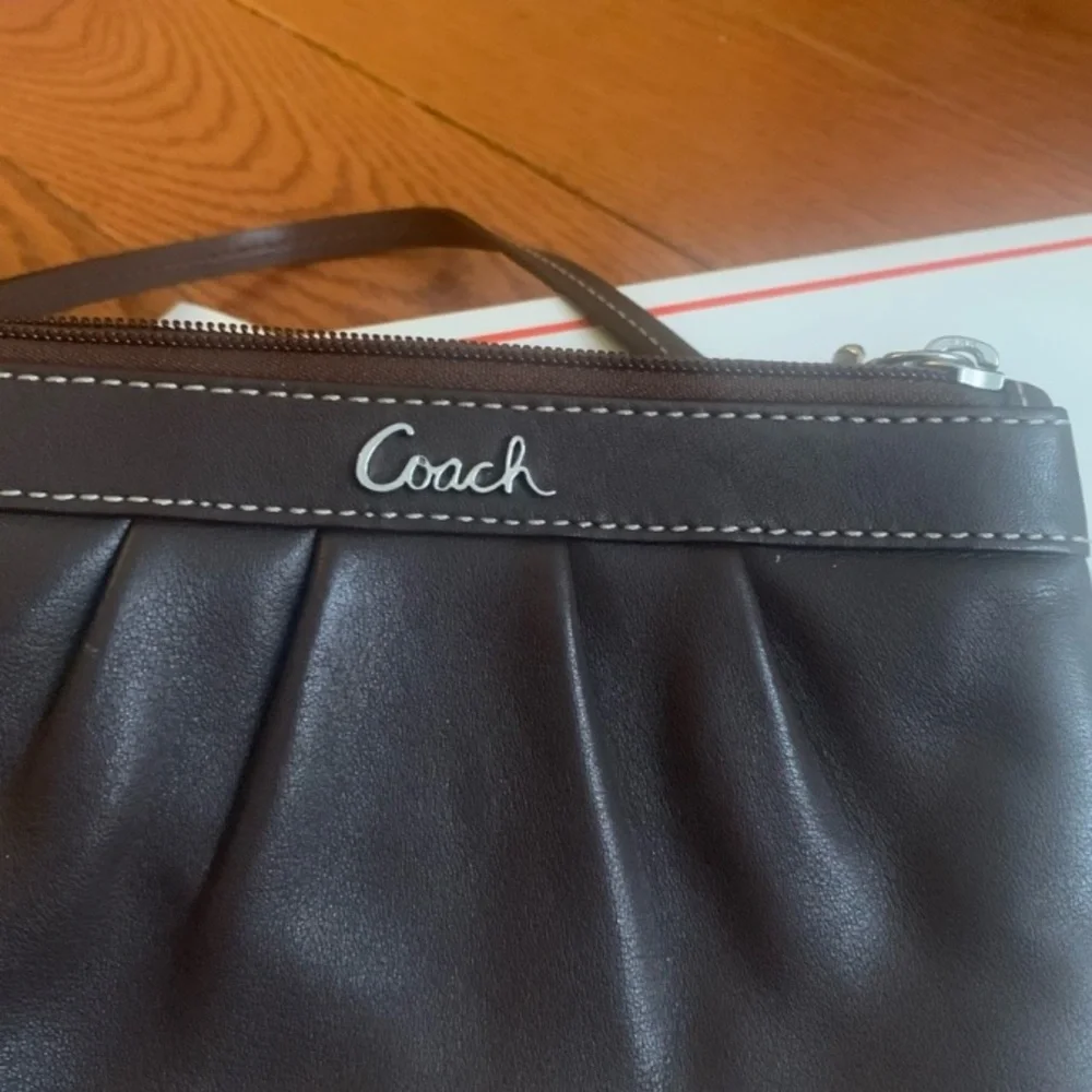 Coach Vintage Brown Leather Wristlet